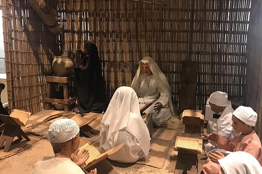 Private Bahrain City Tour — photograph 3