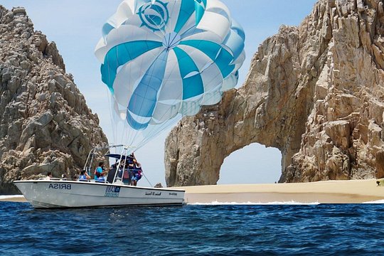 Parasailing Los Cabos Adventure — photograph 2
