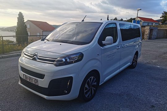Private Transfer by 8 seats van from or to the Dubrovnik Airport — billede 5