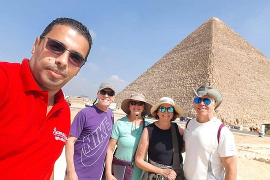 Pyramids Walking Tour — photograph 2