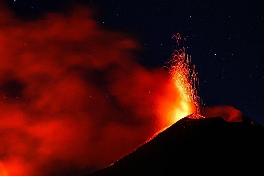 Etna craters excursion 3000 m. — Foto 3