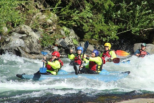 Winter Rafting River Trancura — photograph 3