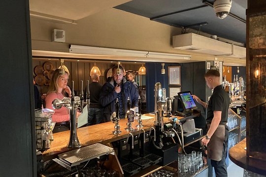 Bristol private pub hopping and sightseeing with local guide — photograph 5