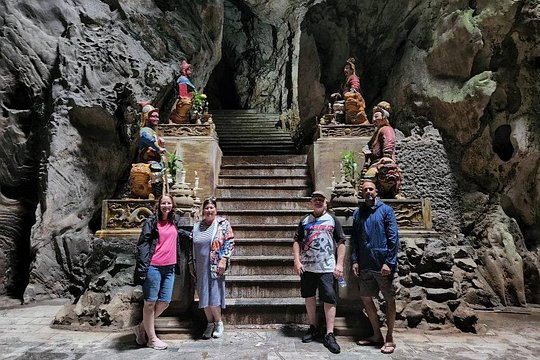 Half Day Tour to Visit Marble Mountains & Monkey Mountain — photograph 3