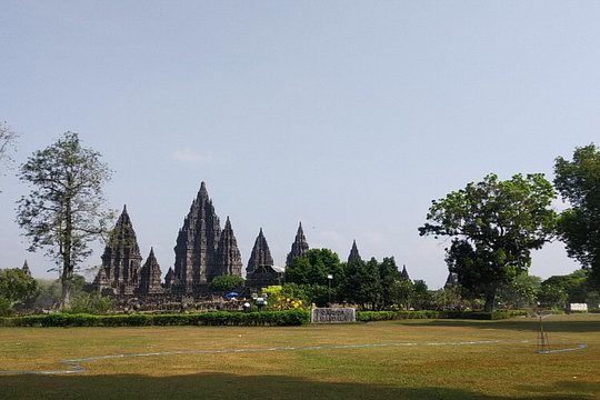 Prambanan Temple Tour — photograph 5