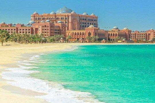 Abu Dhabi Full-Day Tour from Dubai – Shared Group with Guide — photograph 3