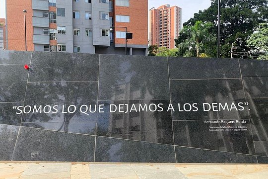 Full day Pablo escobar tour — photograph 3