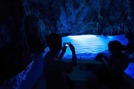 Luxury Blue Cave & Five Islands Tour from Split — photograph 2
