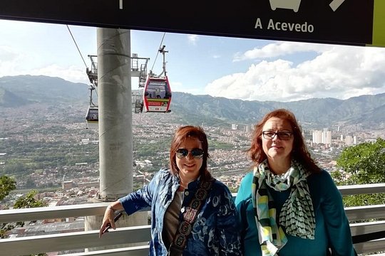 Explore Medellin by Metro — foto 3