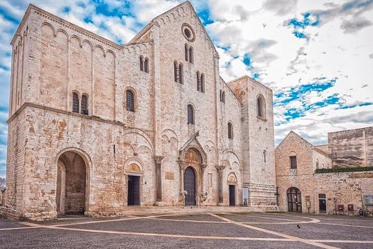 Bari Walking tour — صورة 4