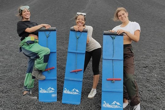 Private Cerro Negro Sandboarding — Foto 5