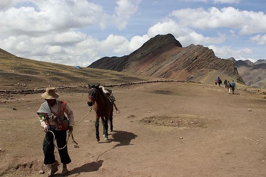 Full Day Rainbow Mountain Tour from Cusco with Hotel Transfer — billede 3