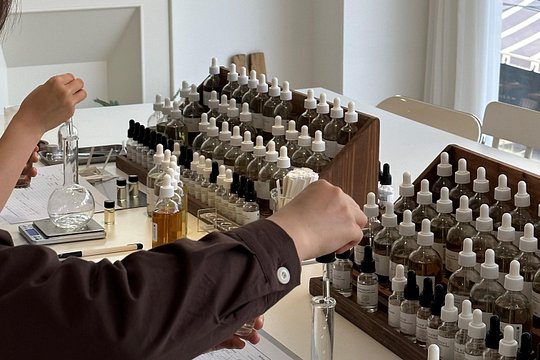 Make your K-scent perfume: Modern oneday class in Seoul — photograph 4