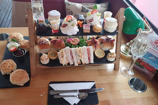 Glasgow Afternoon Tea Experience — photograph 2