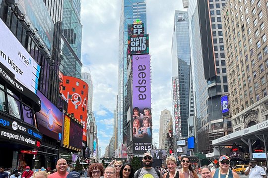 Times Square Morning Walkabout — foto 3