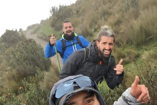 Ruco Pichincha Summit Hike — photograph 5