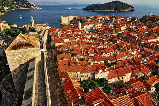 Dubrovnik Group Walking Tour — photograph 2