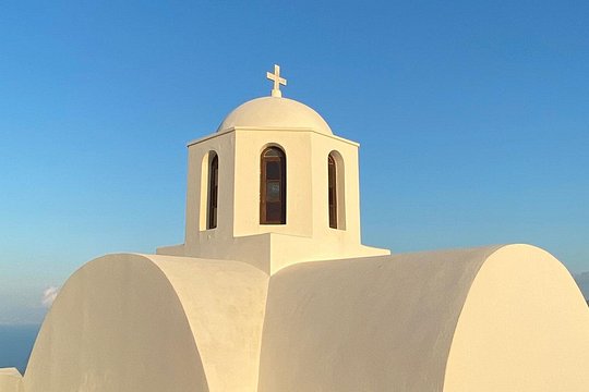 Let's Explore Santorini Together -Half day Guided Private tour — photograph 4