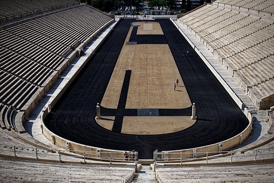 Private Quick 2 hrs Athens Tour — photograph 2