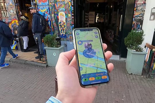 Coffeeshops GPS App Walking Tour Mobile Game — photograph 2
