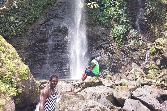Blue Mountain Waterfall and Sightseeing Ecotour — photograph 5
