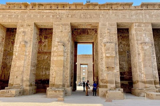 2 Days Trip to Luxor form Aswan includes Nobles Artisans Valley — photograph 2
