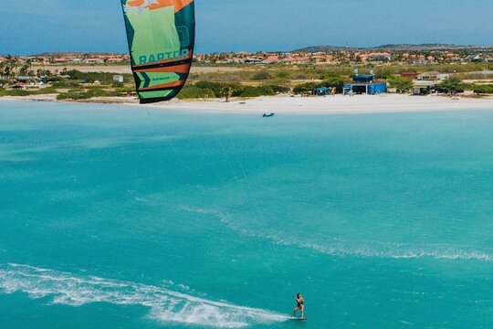 Group Kitesurfing Lesson in Aruba — foto 5