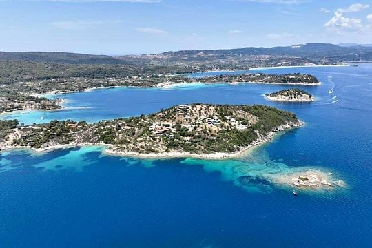 Try Scuba Diving for Beginners by Boat on Diaporos Island — 사진 2