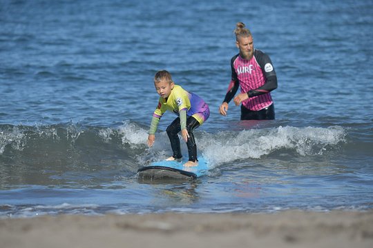 Kids Holidays Surf Camp — photograph 2