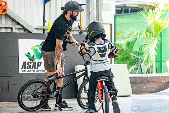 Bmx Tricks and Skating in Jaco — billede 2