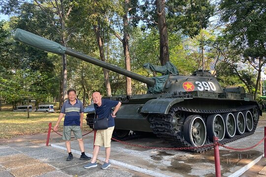 Private Saigon City Historical Tour — photograph 2