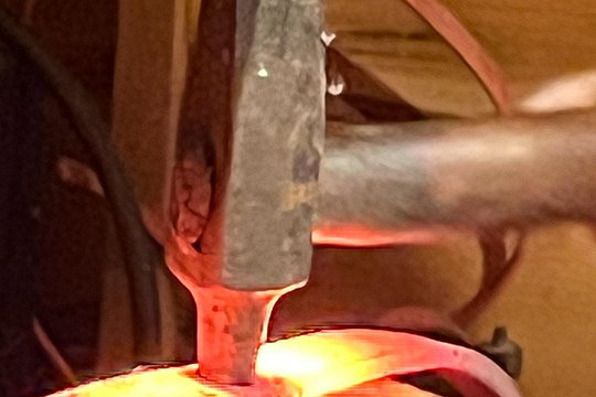 Meet a Working Blacksmith in a Colonial Town — Foto 2