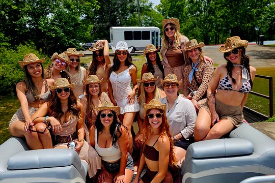 30ft Double Decker Triple Slide Party Boat with Captain up to 22 — photograph 5