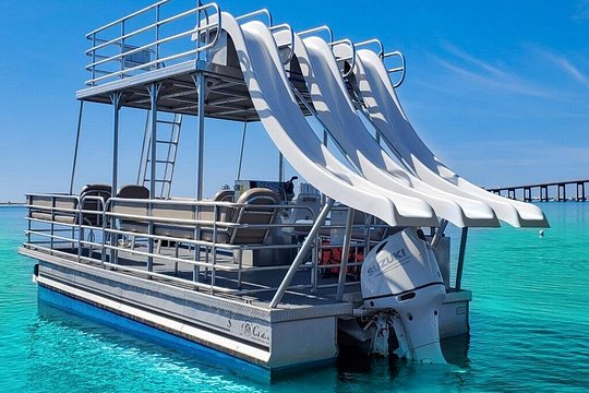 30ft Double Decker Triple Slide Party Boat with Captain up to 22 — photograph 2