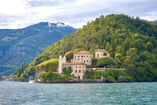 Boatparty Shared Tour on Lake Como–2 Hours of Villas, Wine & Swim — foto 5