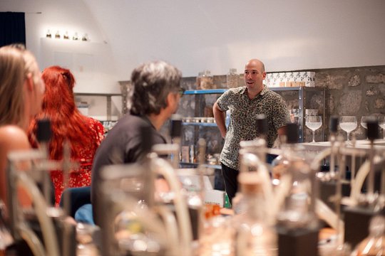 Habitat Gin Lab Experience — photograph 3