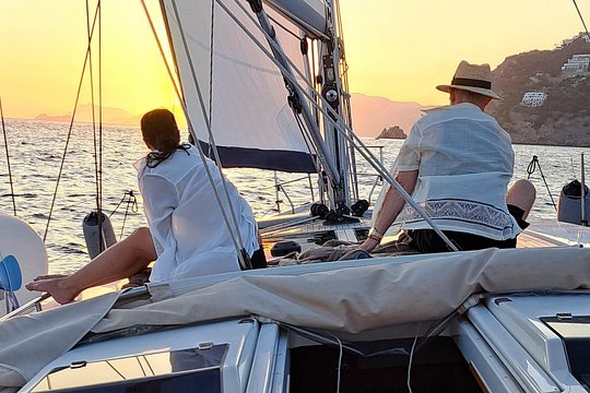 Amalfi Skip the Crowds Private Chill Experience on a Sail Yacht — photograph 5