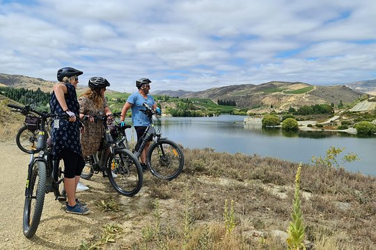 Lake Dunstan E Bike Trail Activity — photograph 3
