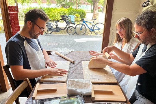 90 min Shared Handmade Udon Experience — photograph 5
