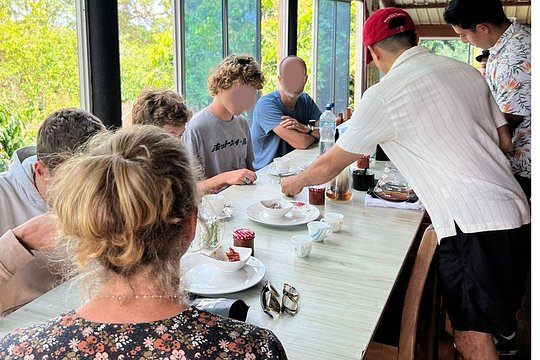 Darwin's Coffee Quest Experience — photograph 4