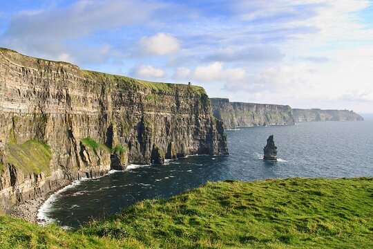 6 Days London Dublin, Blarney Ring of Kerry and Cliffs of Moher — photograph 2