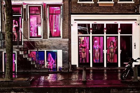 Red Light District Primetime Private Tour for 18+ Only — photograph 2