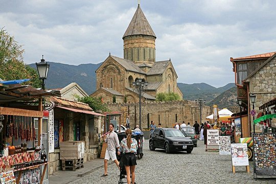 Shared Guided Ancient Tour to Mtskheta, Gori and Uplistsikhe — 写真4