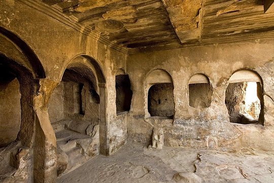 Shared Guided Ancient Tour to Mtskheta, Gori and Uplistsikhe — 写真5