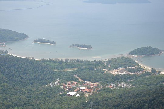 Langkawi Private Tour With Cable Car Plus Eagle Nest's Sky Walk — photograph 4