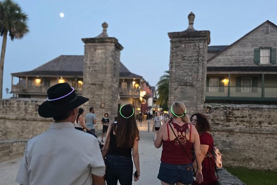 Booze and Boos Haunted St. Augustine Ghost Walking Tour — photograph 2