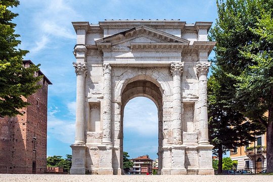 Verona Walking Tour with an APP — photograph 4