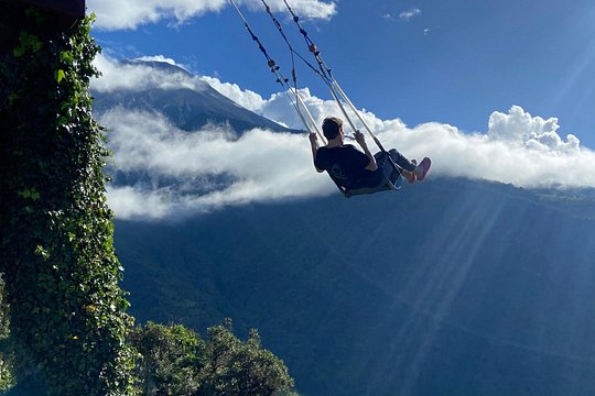 8-day tour through the mountains and Amazon of Ecuador — photograph 3