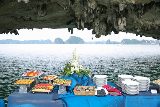 Stellar Cruise Full-Day Explore Halong Bay — foto 3