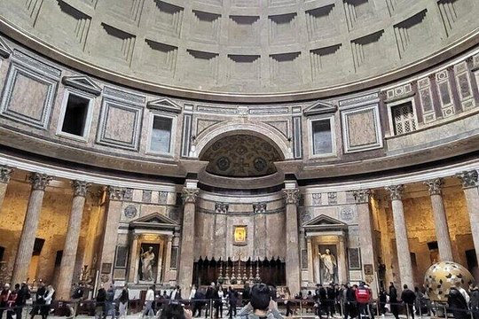 Pantheon Entrance with Audio Guide — photograph 4